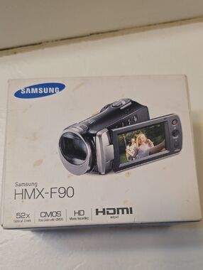 Samsung HMX-F90 Black and Silver Camcorder (Box Art)